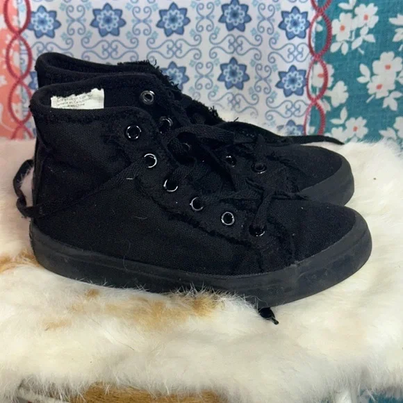 Revolution Black Kids High-Top Sneakers - Picture 1 of 5